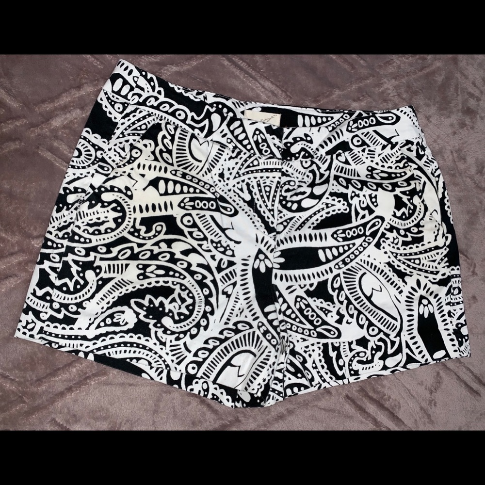 Black/White Print Shorts Sz 10